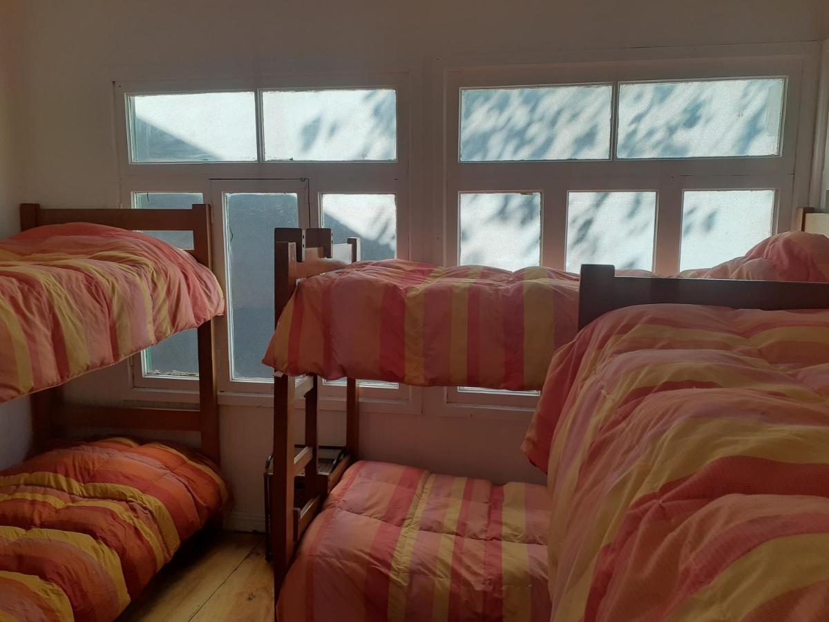 Hostal Backpackers Paradise Hostel Punta Arenas Exterior photo